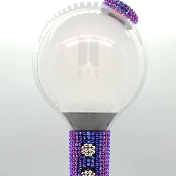 BTS Light-Stick Swarovski Crystals - Picture 1 of 6
